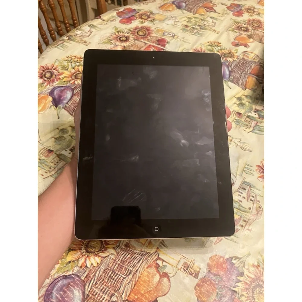 Lot of 4 devices for parts or repair. Apple - iPad - computer-Dell-Samsung